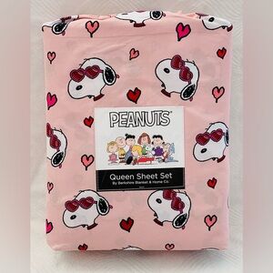 Peanuts Snoopy Joe Cool Valentine Hearts Sheet Set - Queen